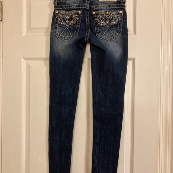 Miss Me Jeans - Picture 1 of 8